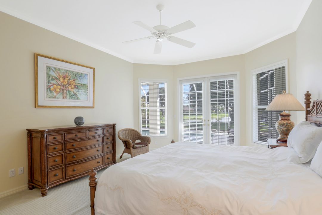 2104 Imperial Cir, Naples, FL 34110