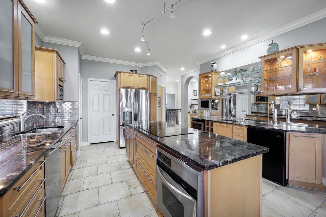 5110 W Hyde Park Ct #204, Fort Myers, FL 33912