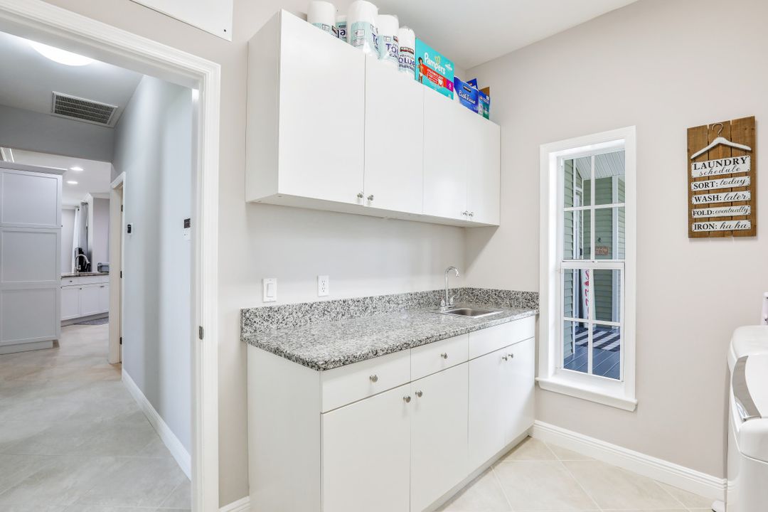 15663 Caloosa Creek Cir, Fort Myers, FL 33908