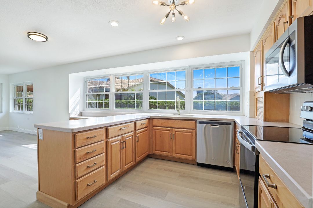 4414 Turnberry Ct, Bradenton, FL 34210