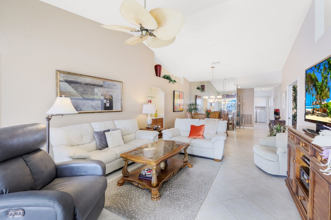 6070 Pinnacle Ln #1803, Naples, FL 34110