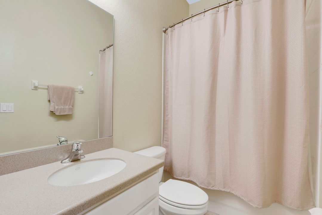 13826 Cleto Dr, Estero, FL 33928
