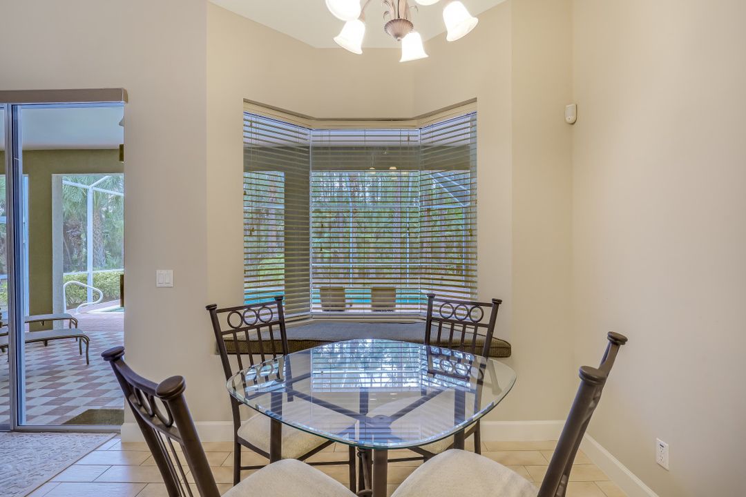 4571 Pine Ridge Rd, Naples, FL 34119