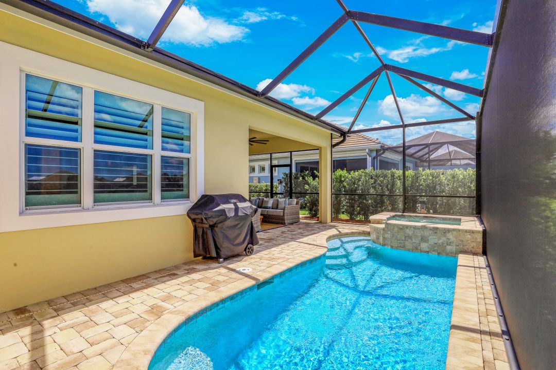 5662 Elbow Ave, Naples, FL 34112