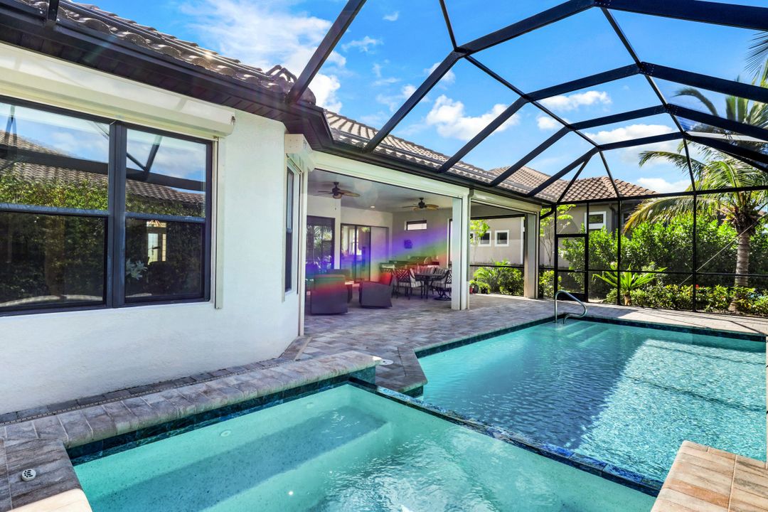 3227 Quilcene Ln, Naples, FL 34114