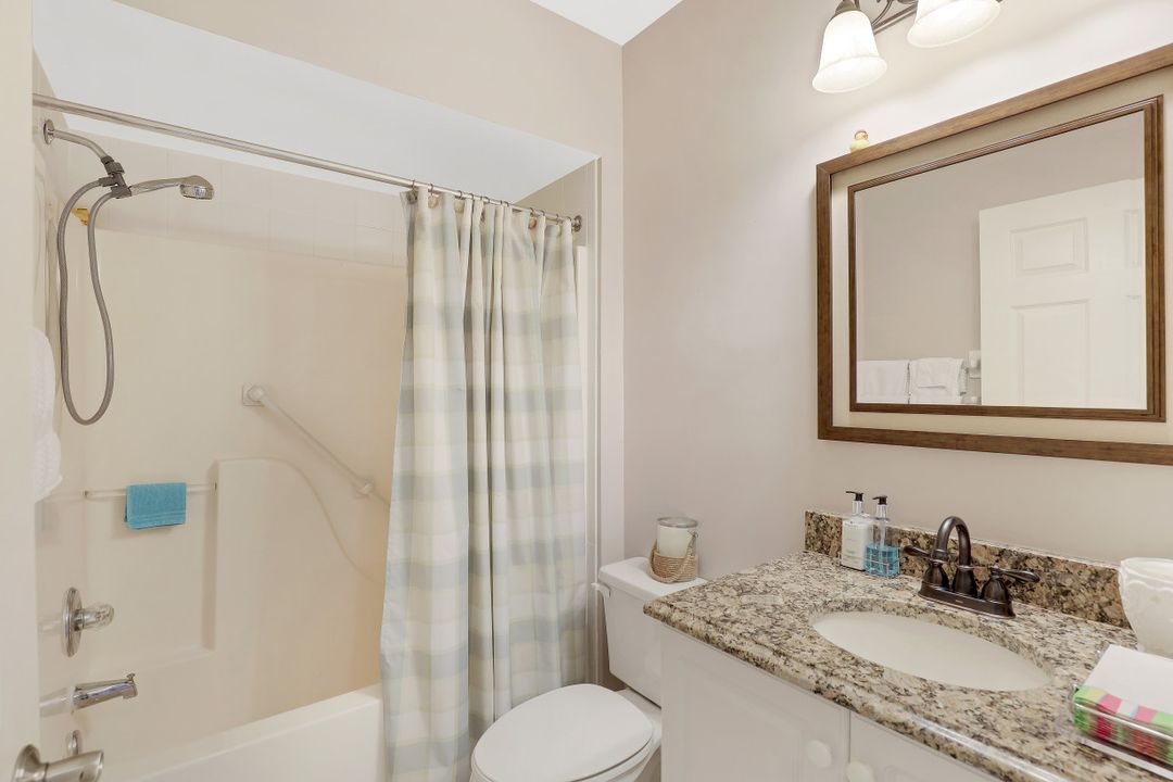 14901 Park Lake Dr #202, Fort Myers, FL 33919