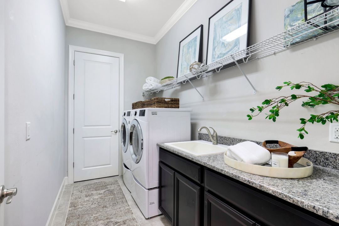 9155 Trivoli Ter, Naples, FL 34119