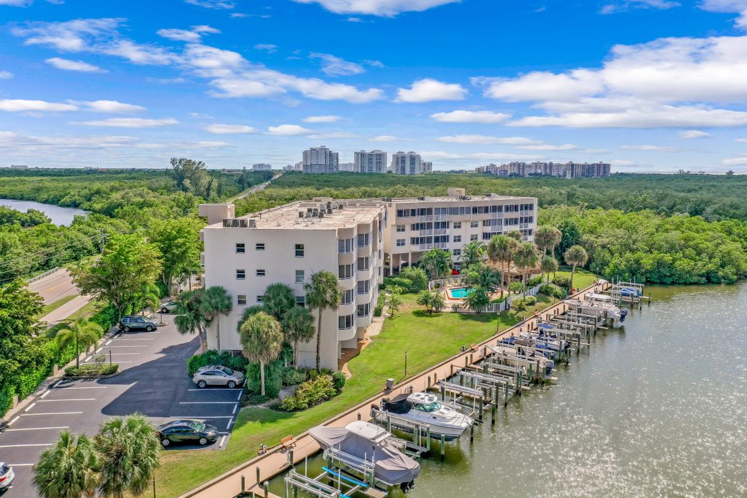 12945 Vanderbilt Dr #508, Naples, FL 34110