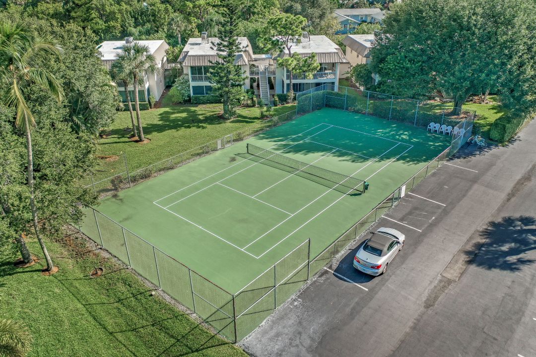 1549 Sandpiper St #92, Naples, FL 34102
