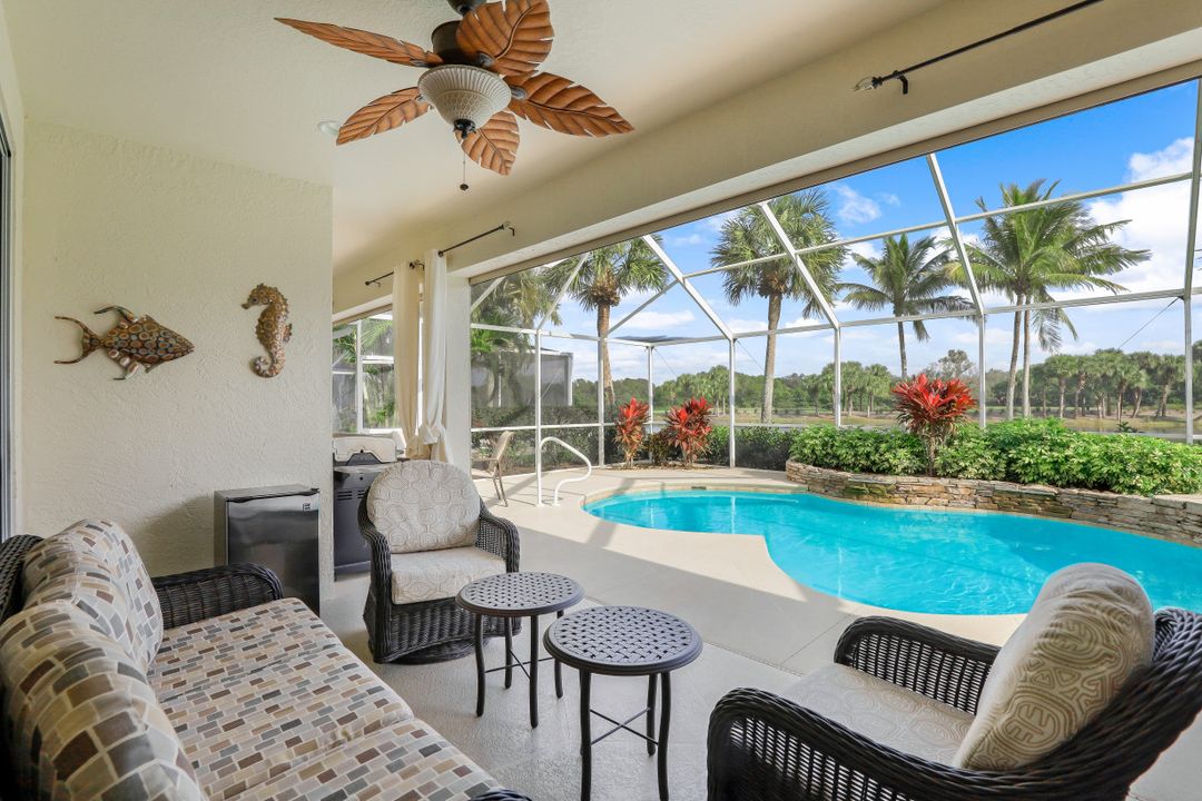 23181 Oakglen Ln, Bonita Springs, FL 34135