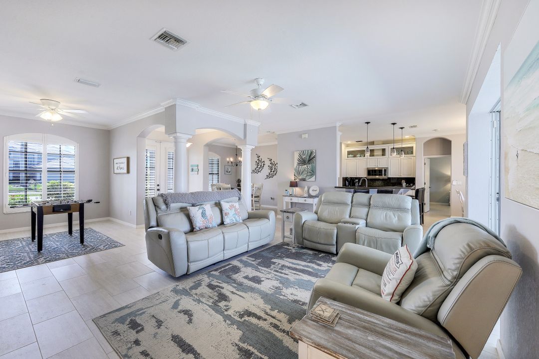 2715 El Dorado Pkwy W, Cape Coral, FL 33914