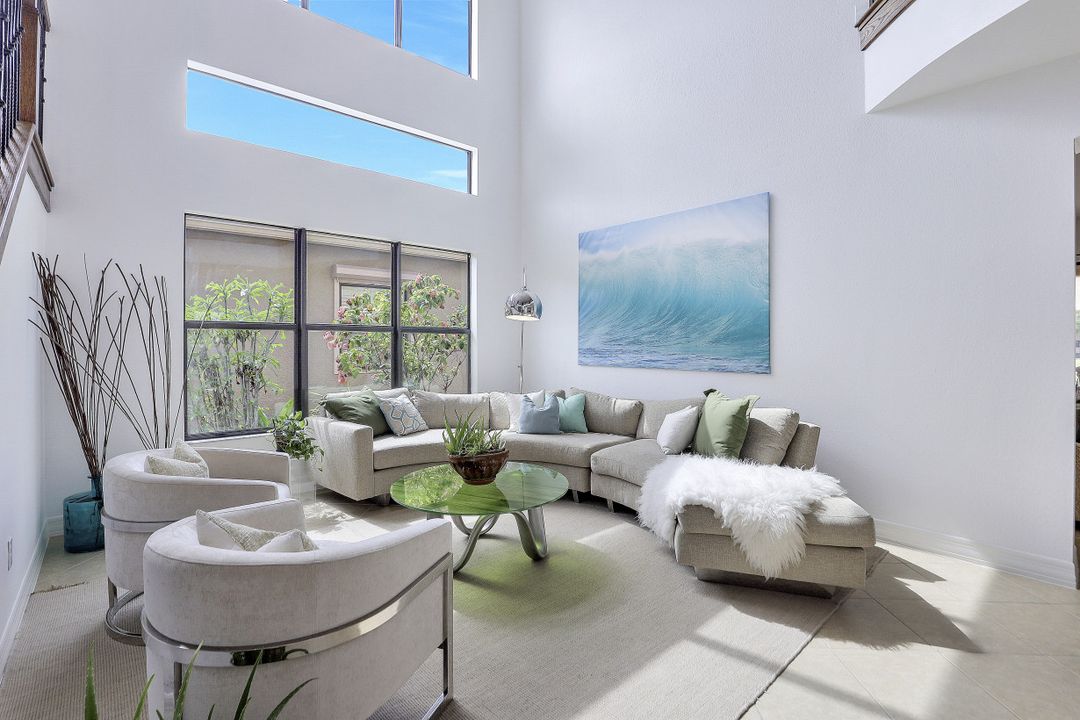 3718 Pleasant Springs Dr, Naples, FL 34119