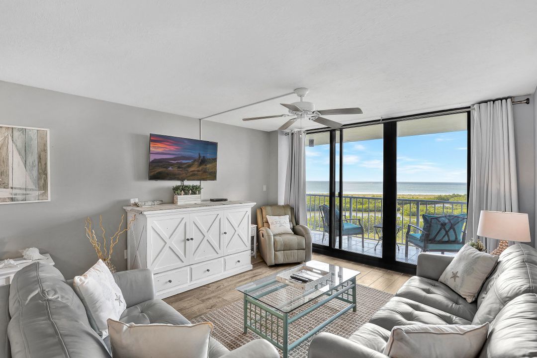 440 Seaview Ct #1002, Marco Island, FL 34145