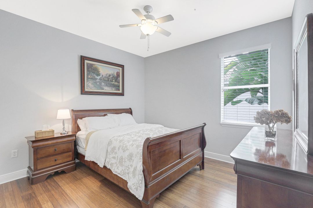 10621 Sir Michaels Pl Dr, Bonita Springs, FL 34135