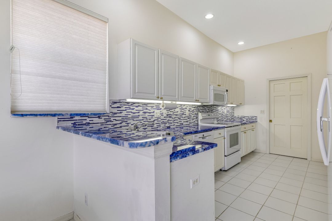 28448 Highgate Dr, Bonita Springs, FL 34135