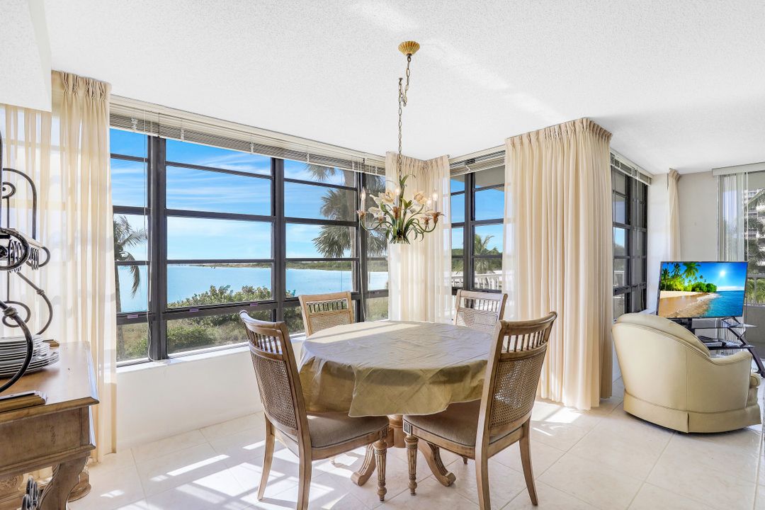 260 Seaview Ct #212, Marco Island, FL 34145