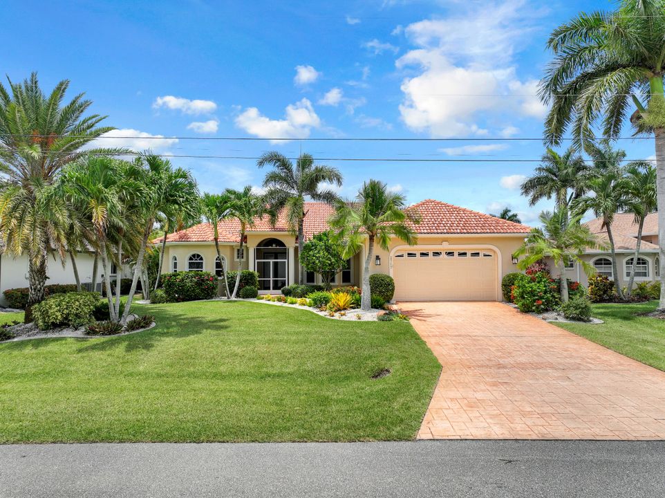 2717 SW 37th St, Cape Coral, FL 33914