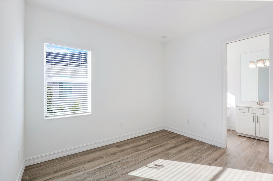 13896 Blue Bay Cir, Fort Myers, FL 33913