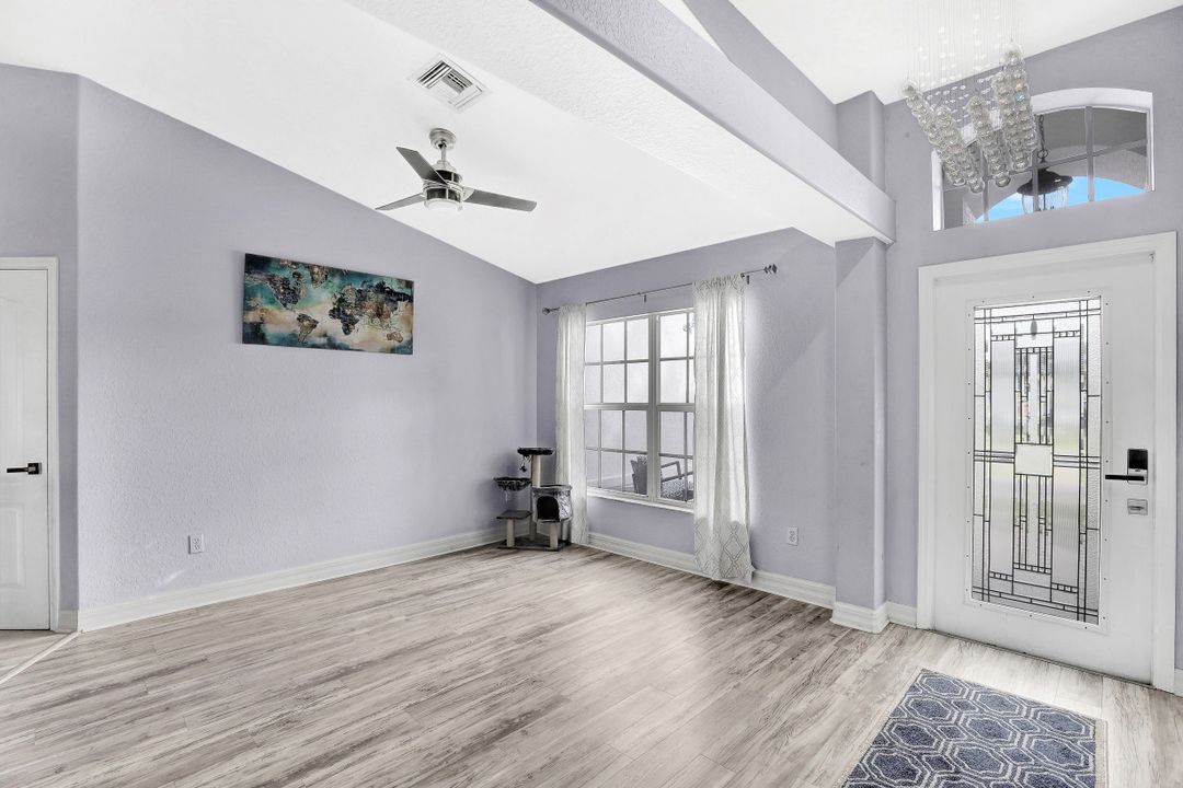 1905 SW 51st Terrace, Cape Coral, FL 33914