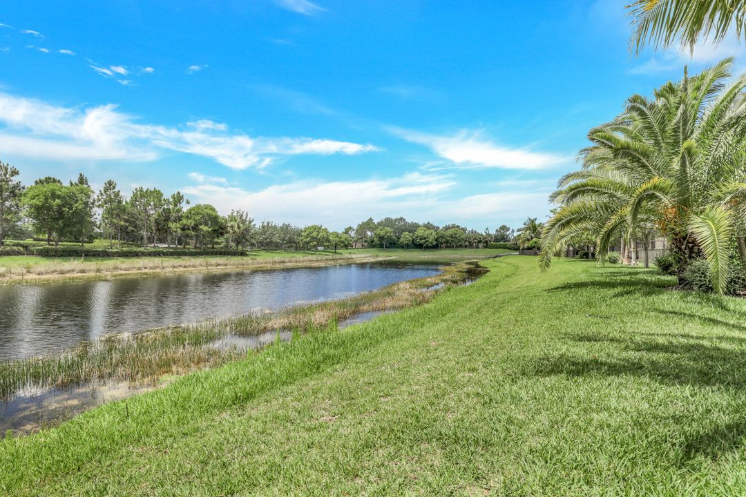 3646 Santaren Ct, Naples, FL 34119