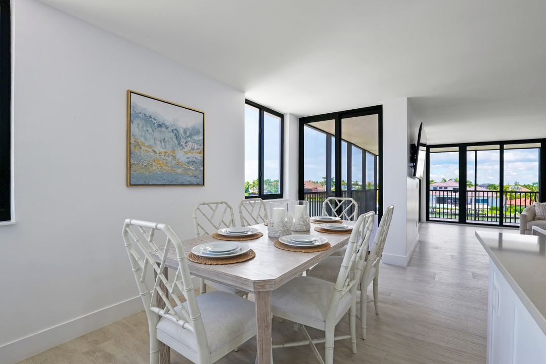 10482 Gulf Shore Dr #231, Naples, FL 34108