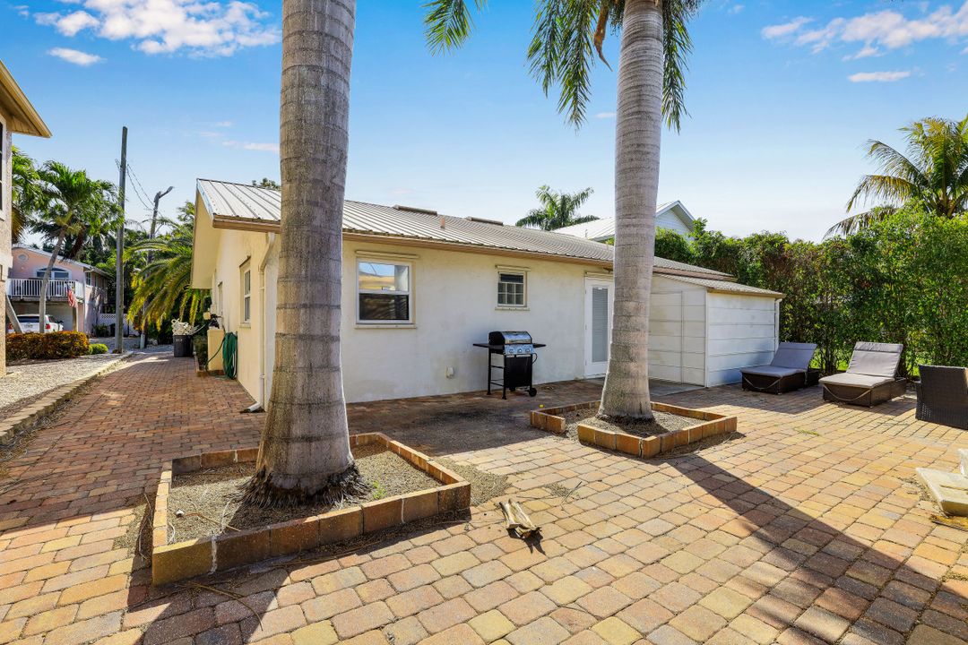 217 Miramar St, Fort Myers Beach, FL 33931