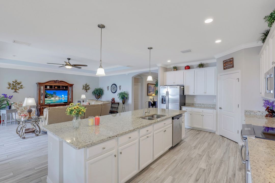 16479 Bonita Landing Cir, Bonita Springs, FL 34135