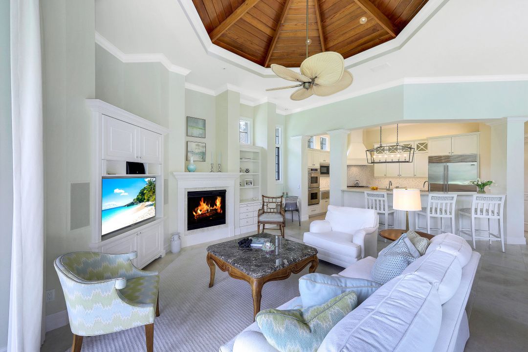 12627 Collier's Reserve Dr, Naples, FL 34110