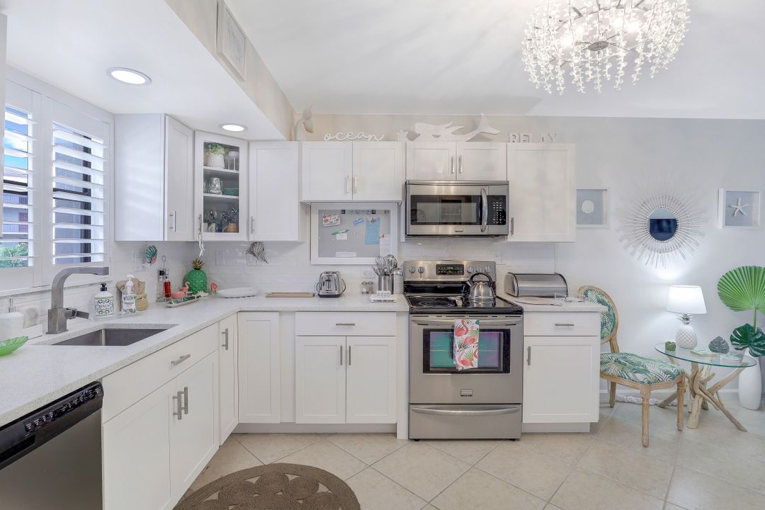 1015 Anglers Cove #306, Marco Island, FL 34145