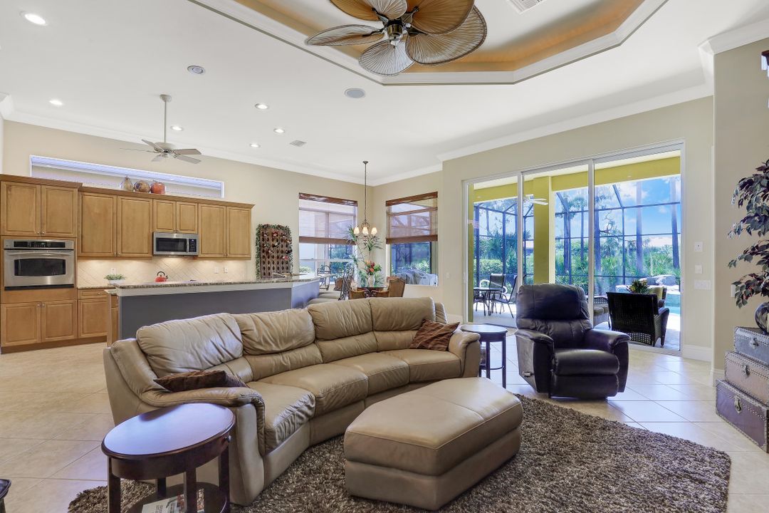 28651 Pienza Ct, Bonita Springs, FL 34135