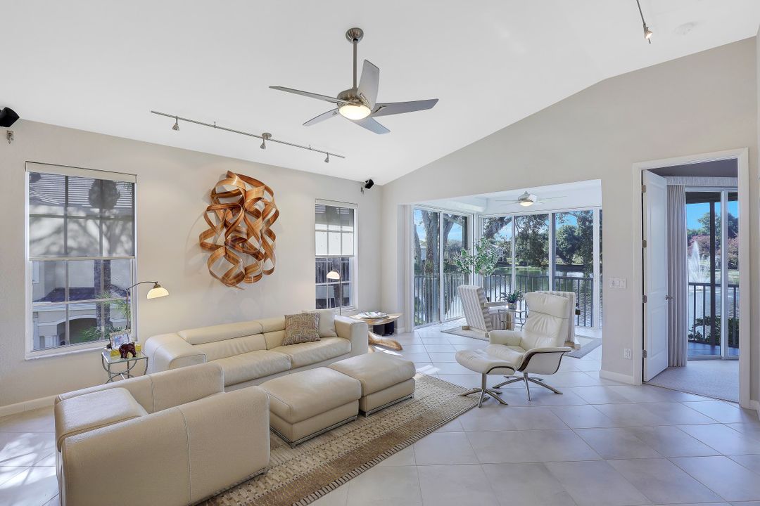 1825 Seville Blvd #821, Naples, FL 34109