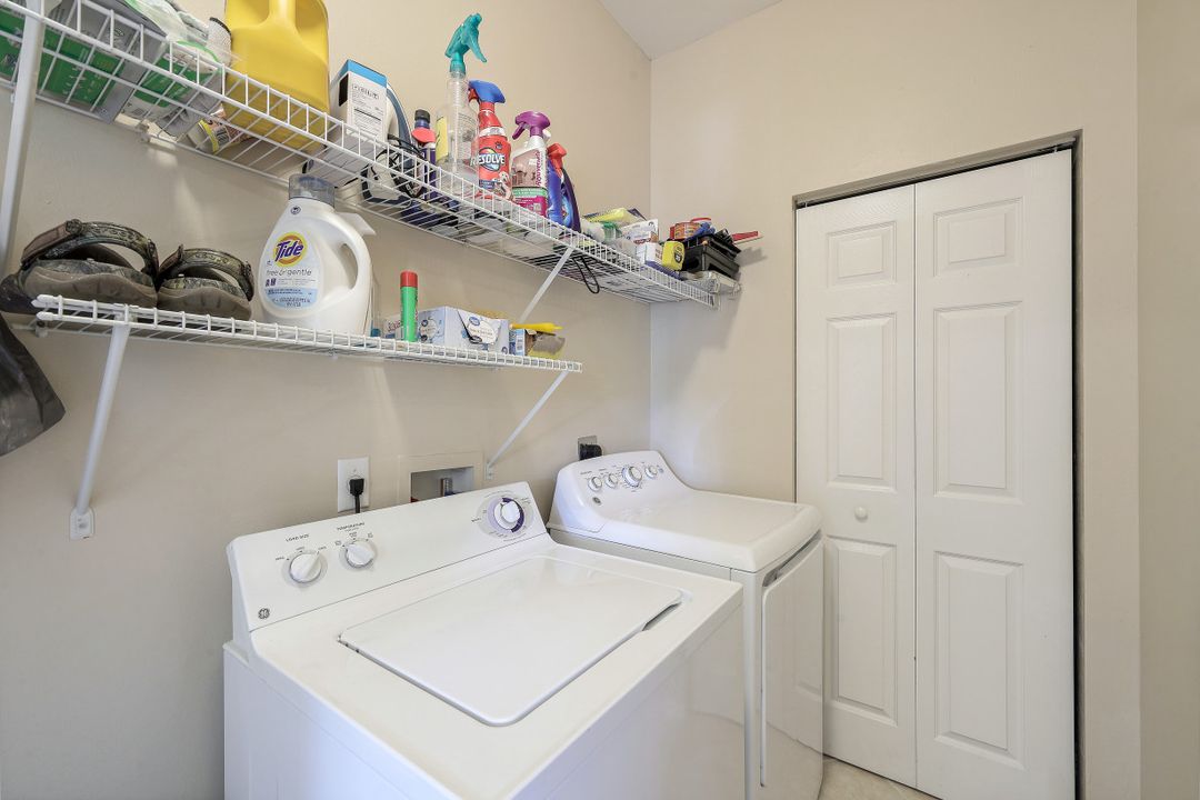 3993 Bishopwood Ct E #206, Naples, FL 34114