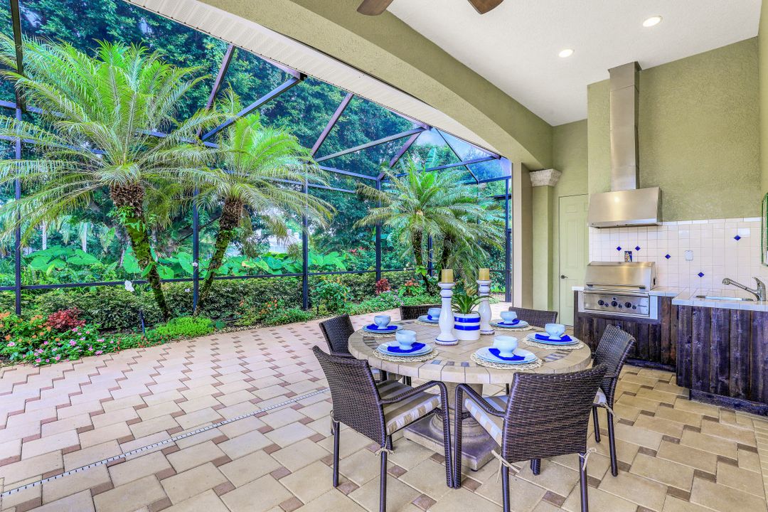 795 Brentwood Point, Naples, FL 34110