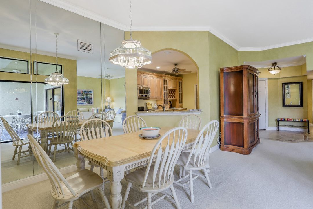 6525 Valen Way #202, Naples, FL 34108