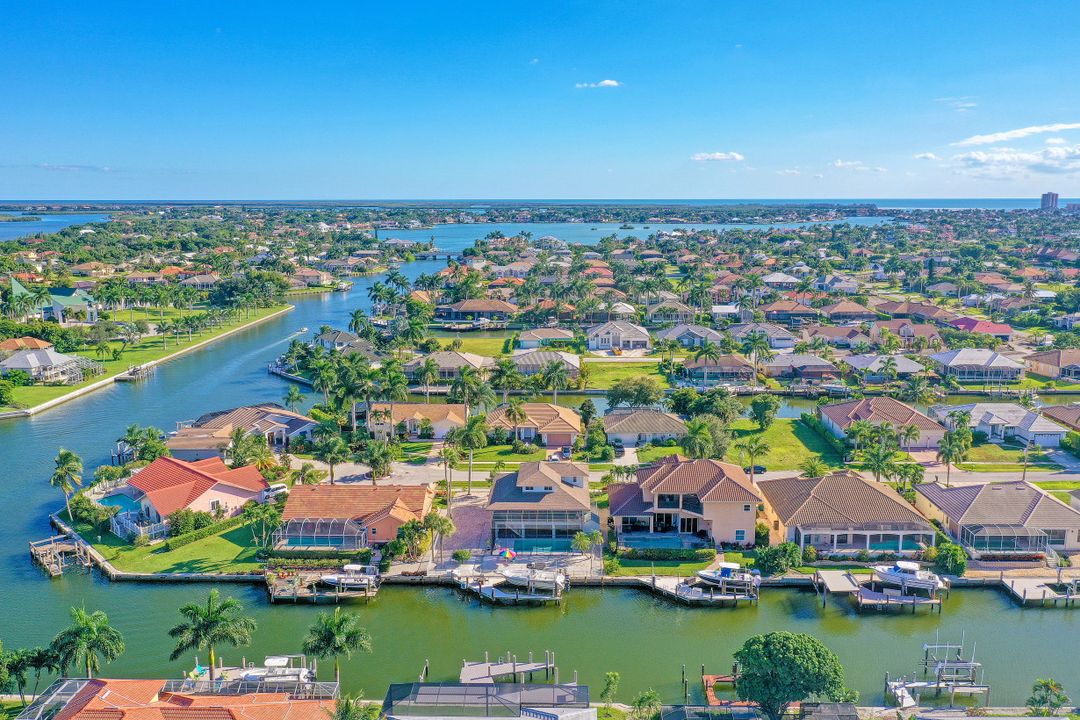 1672 Barbarosa Ct, Marco Island, FL 34145