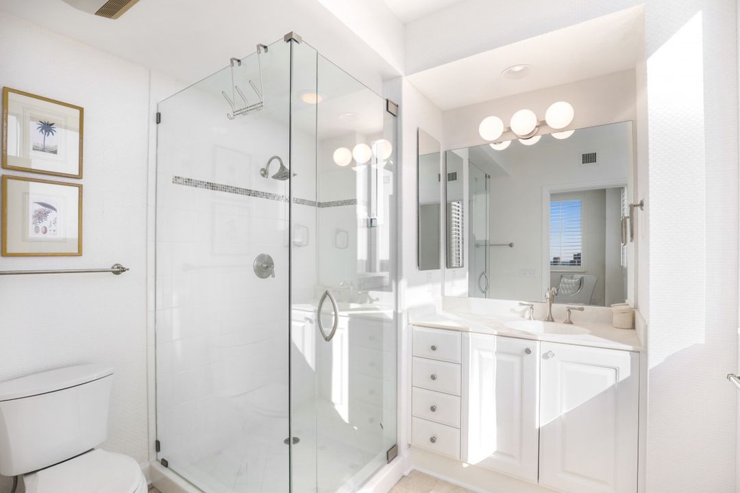 6597 Nicholas Blvd #1501, Naples, FL 34108