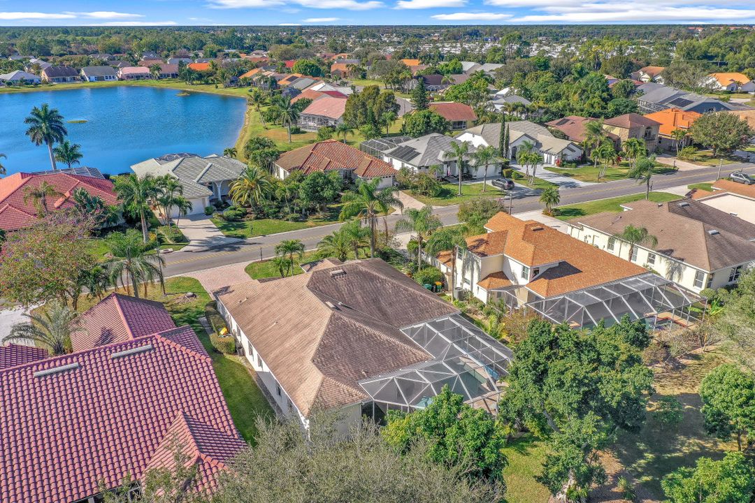 316 Lambton Ln, Naples, FL 34104