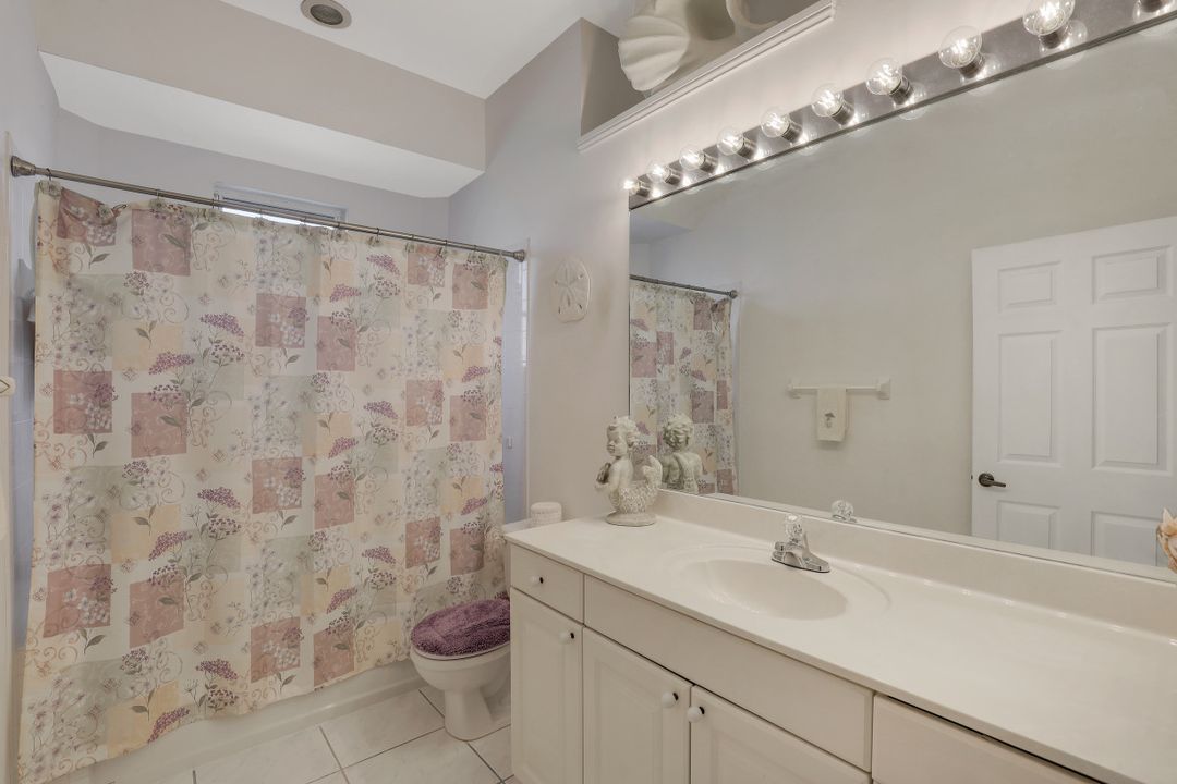 1745 SE 44th Terrace, Cape Coral, FL 33904