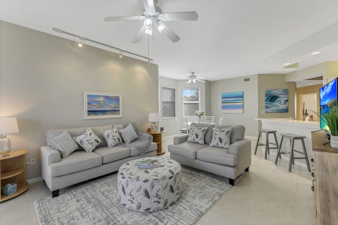 450 Launch Cir #404, Naples, FL 34108