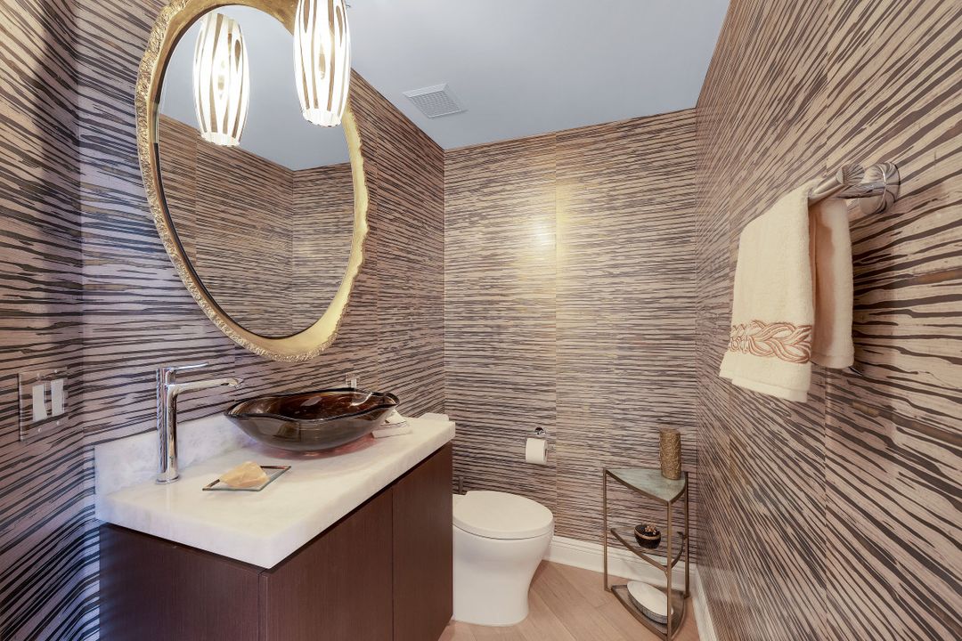 9235 Gulf Shore Dr #501, Naples, FL 34108