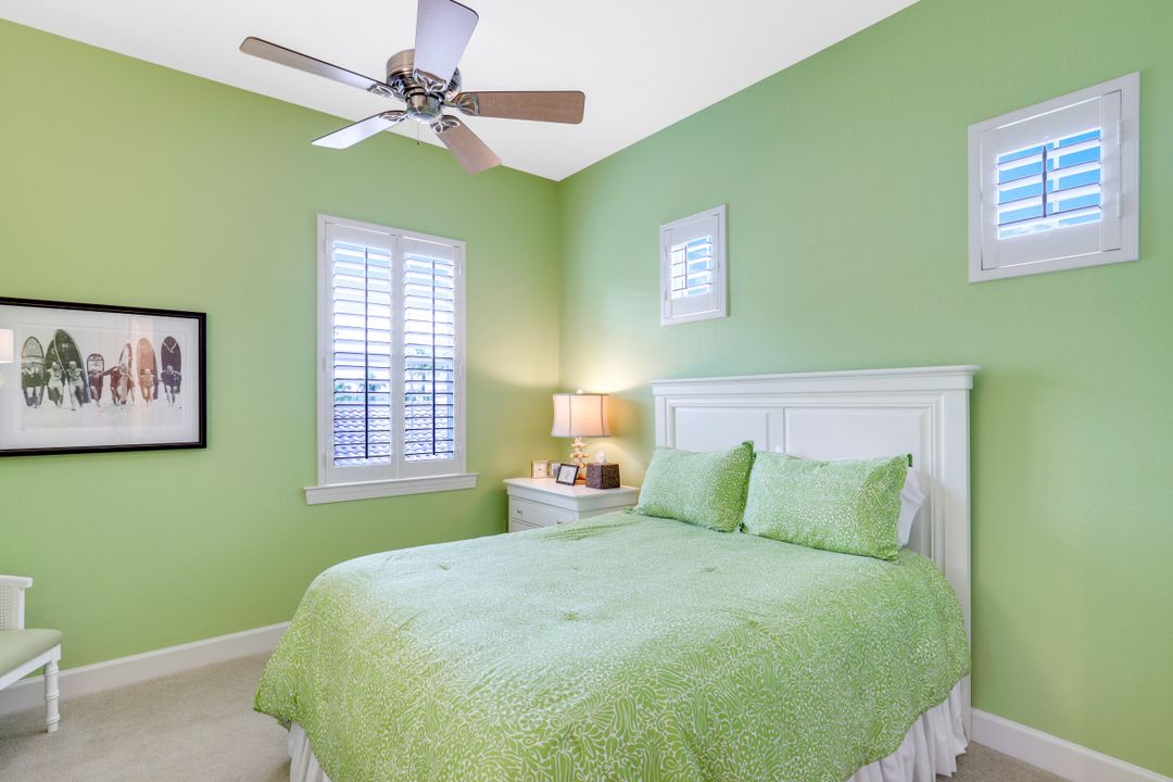 9525 Ironstone Terrace #Unit 202, Naples, FL 34120