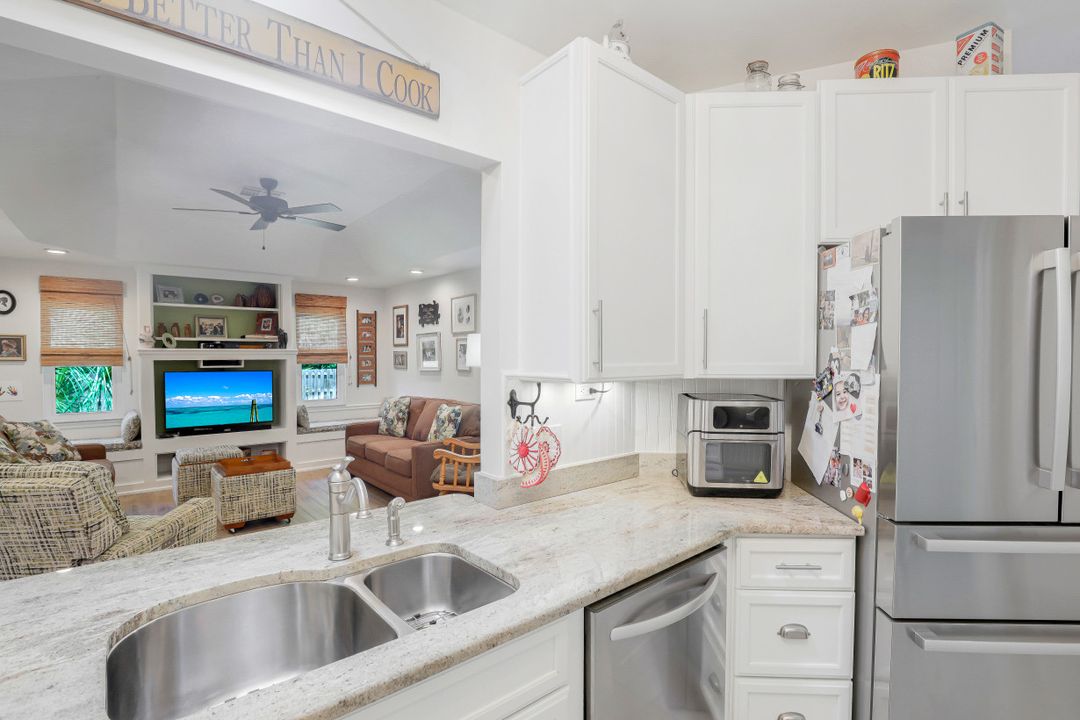 27150 Richview Ct, Bonita Springs, FL 34135