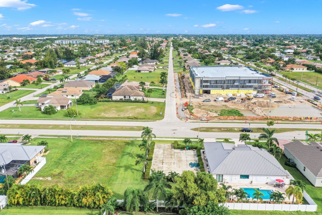 1612 Beach Pkwy W, Cape Coral, FL 33914