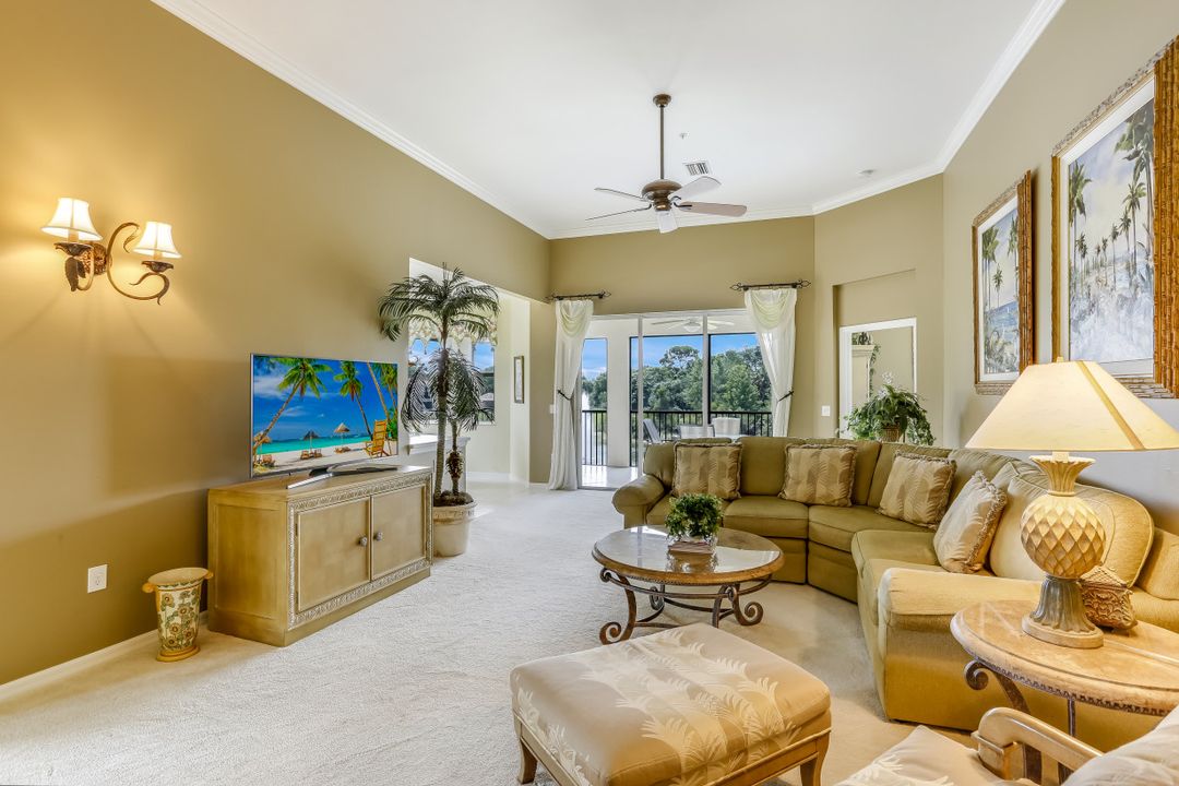 7050 Bay Woods Lake Ct #201, Fort Myers, FL 33908