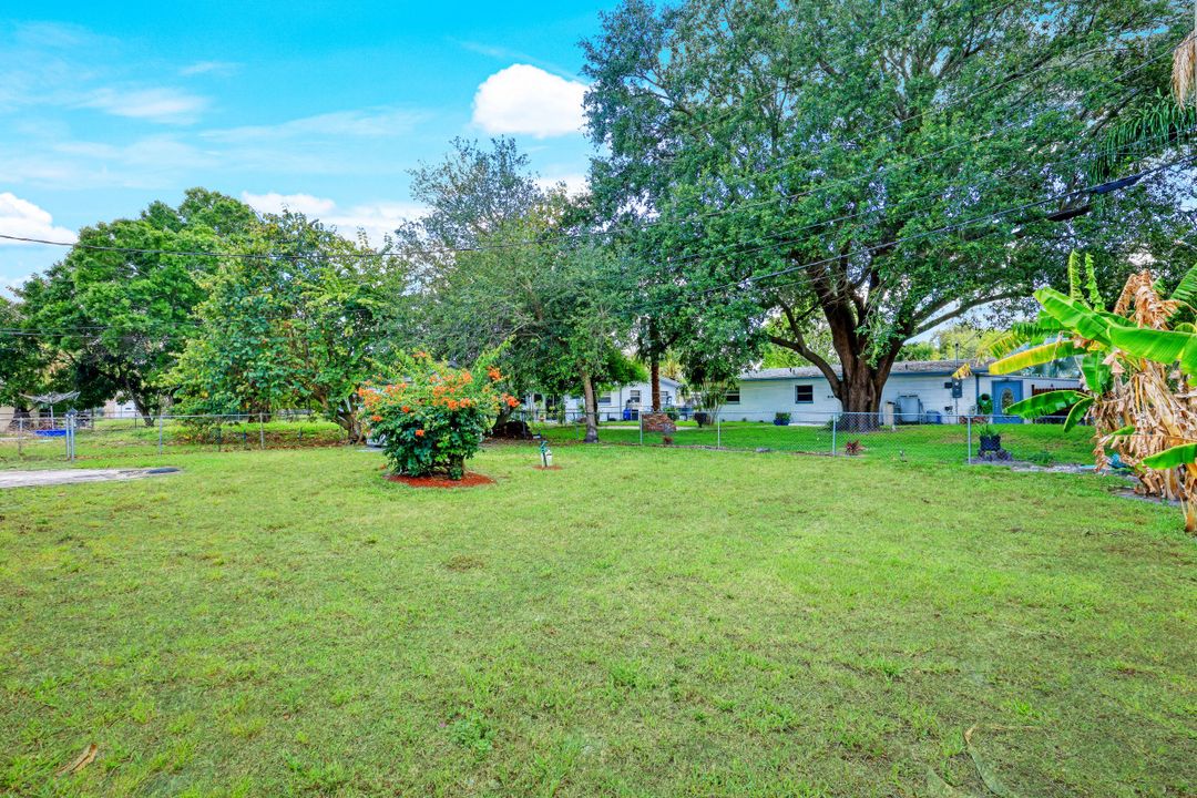 1209 Biscayne Dr, Cape Coral, FL 33909