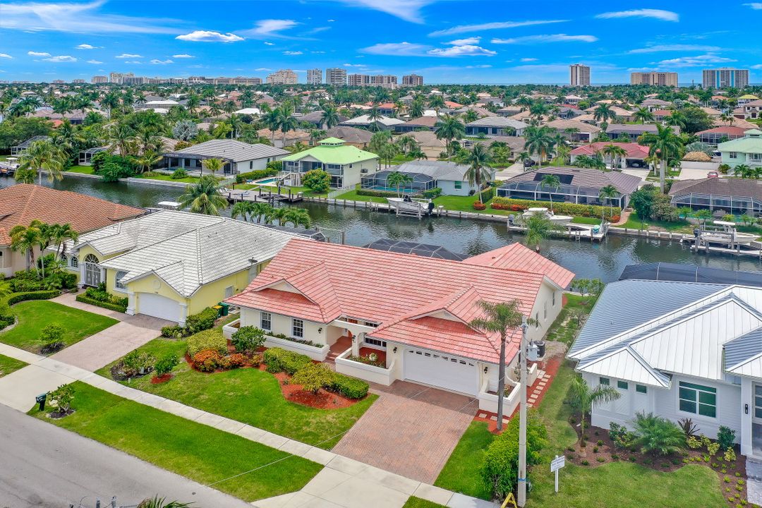 370 Capistrano Ct, Marco Island, FL 34145