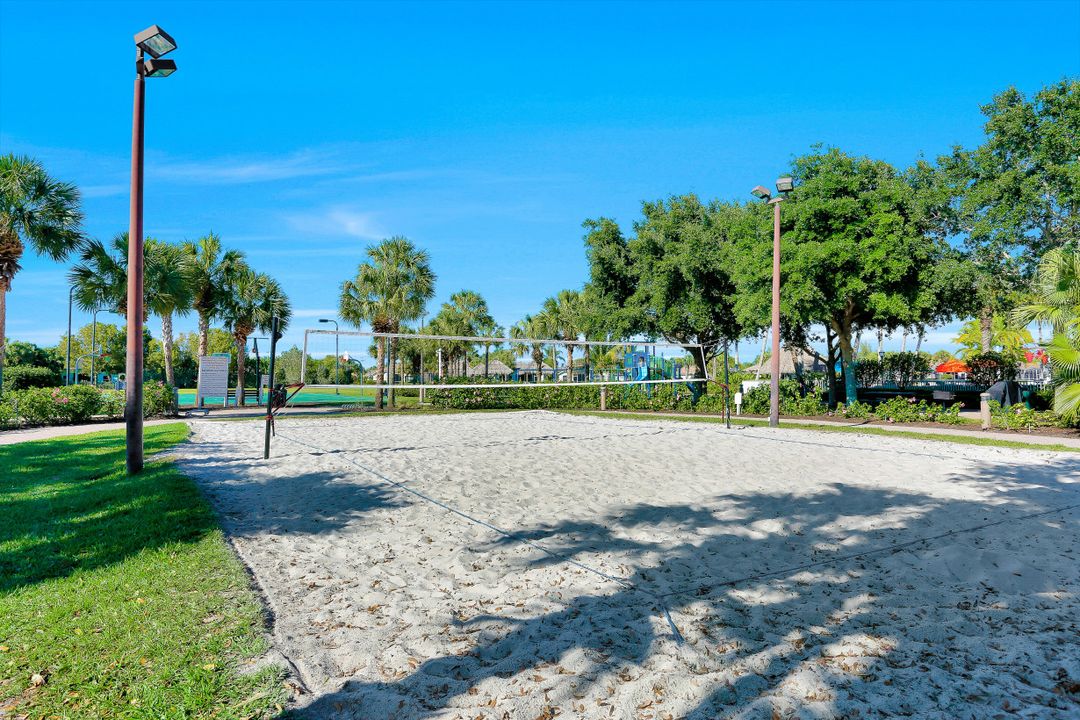 2668 Bellingham Ct, Cape Coral, FL 33991