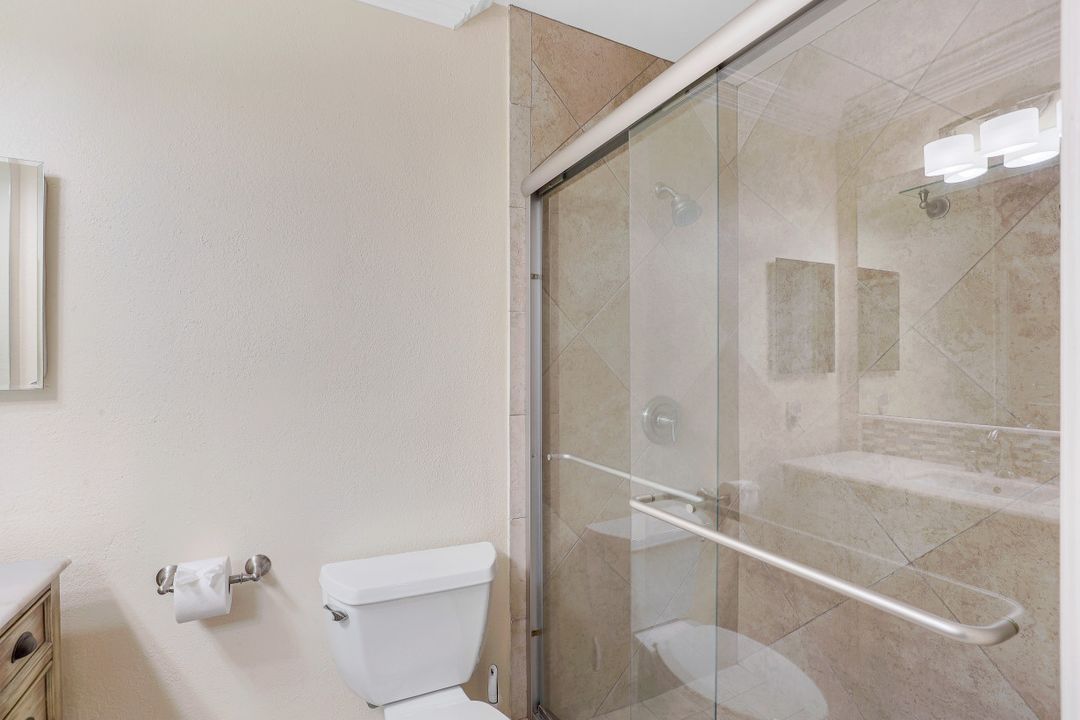 4060 Rita Ln, Bonita Springs, FL 34134