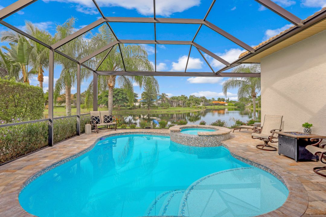 10801 Longshore Way E, Naples, FL 34119
