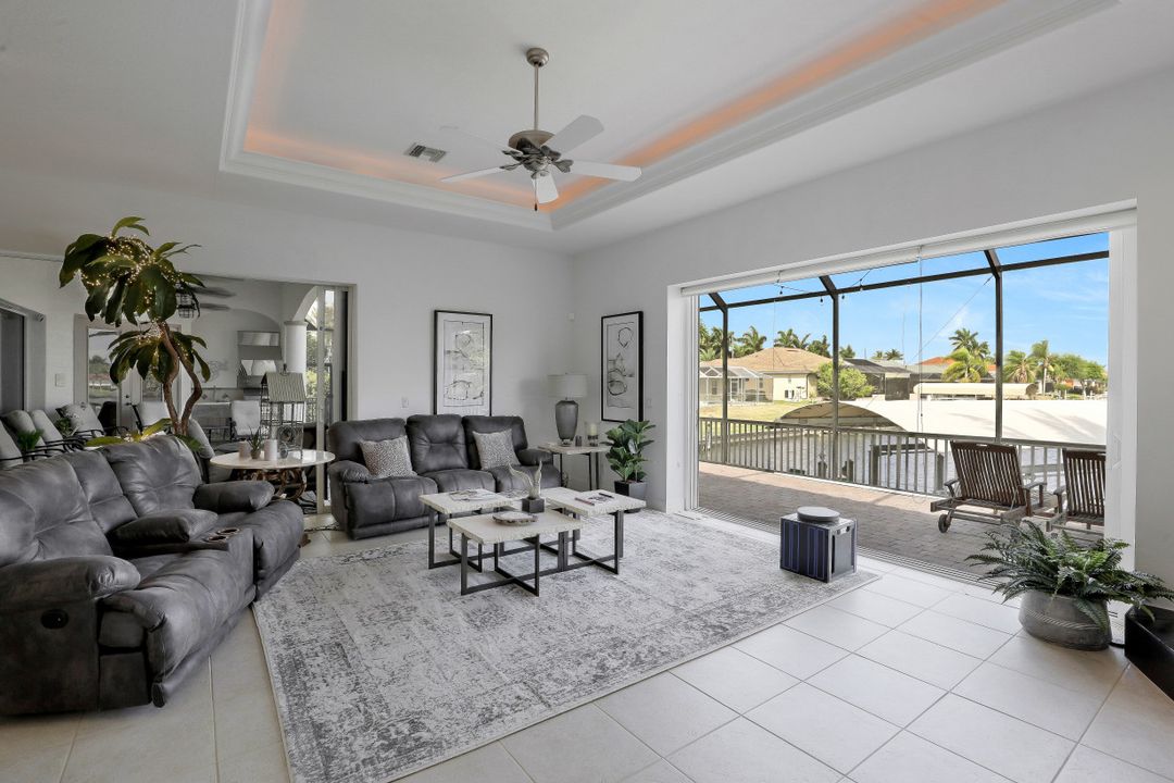 5239 SW 27th Ave, Cape Coral, FL 33914